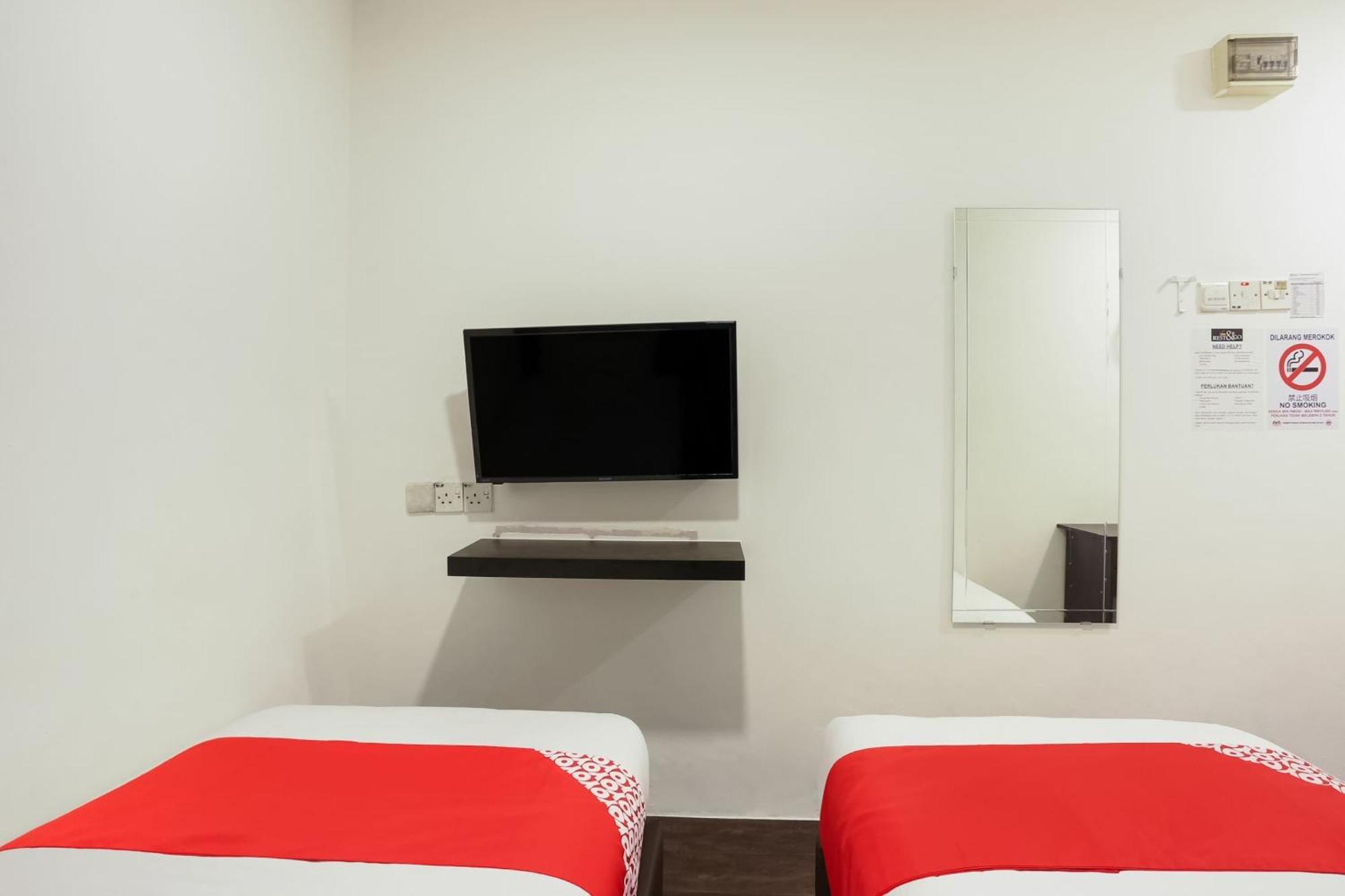 Oyo 90460 Hotel Kl2F Rest & Go Shah Alam Zewnętrze zdjęcie