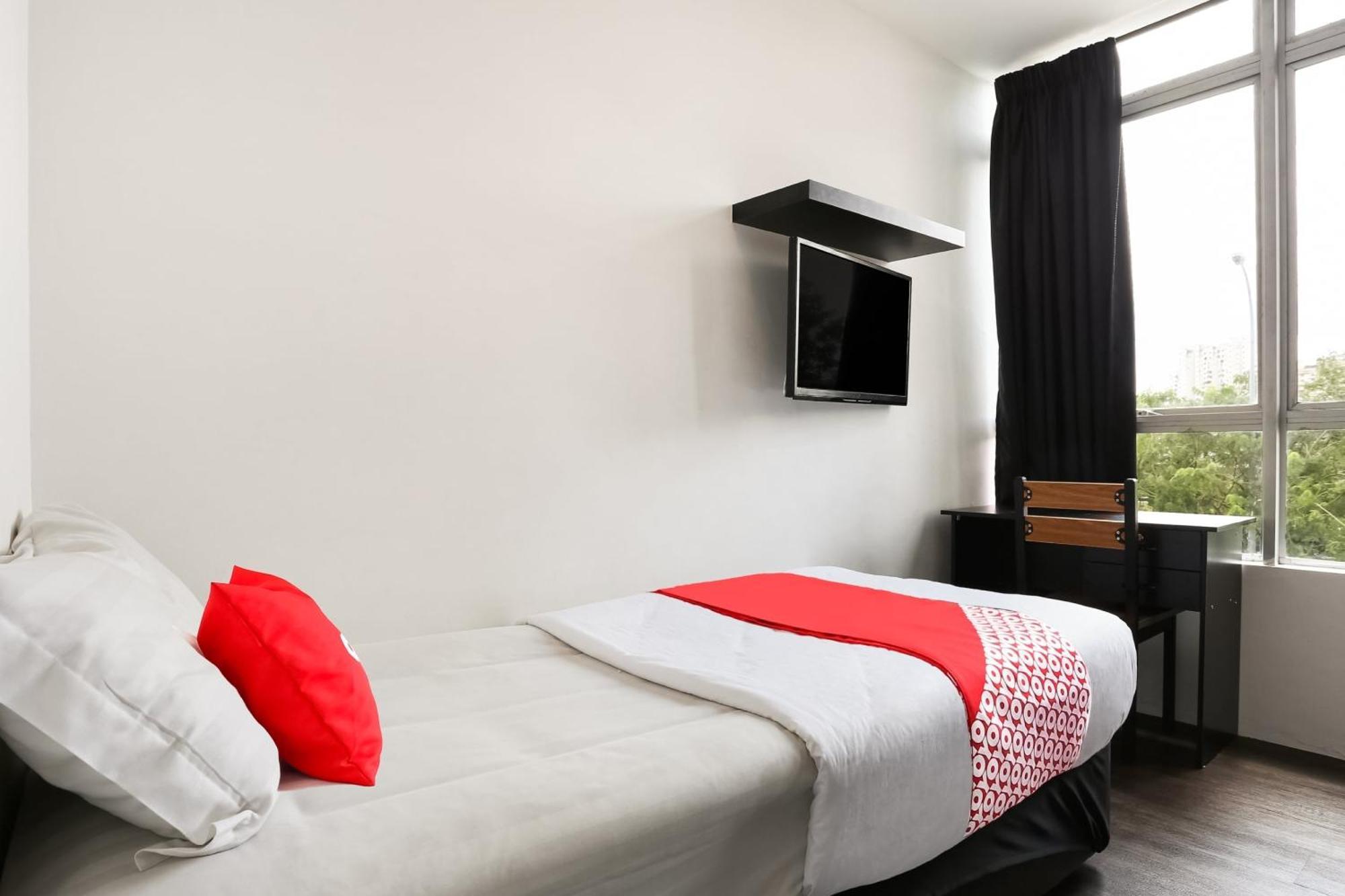 Oyo 90460 Hotel Kl2F Rest & Go Shah Alam Zewnętrze zdjęcie