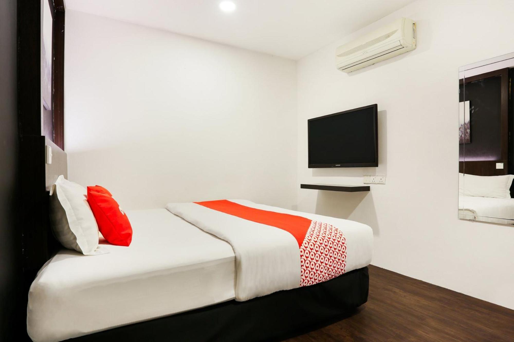 Oyo 90460 Hotel Kl2F Rest & Go Shah Alam Zewnętrze zdjęcie