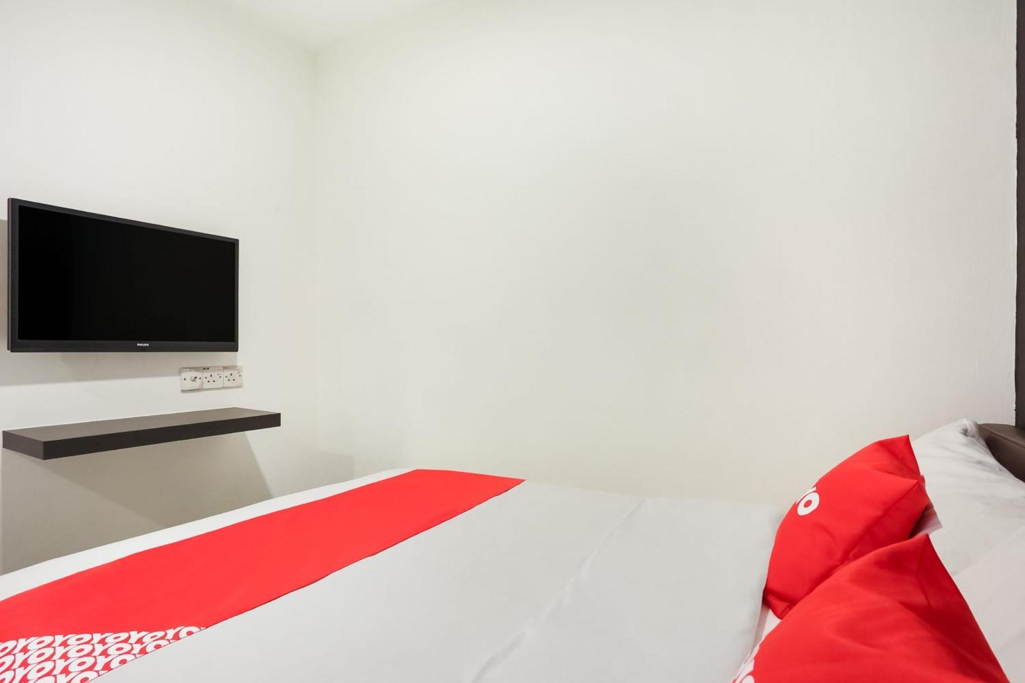Oyo 90460 Hotel Kl2F Rest & Go Shah Alam Zewnętrze zdjęcie