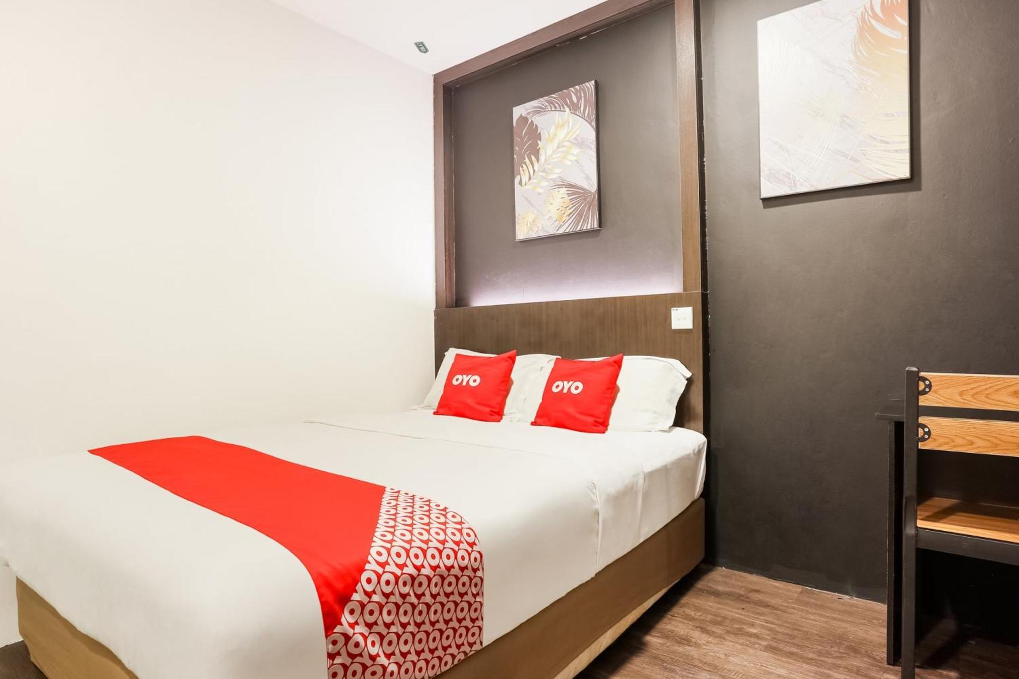 Oyo 90460 Hotel Kl2F Rest & Go Shah Alam Zewnętrze zdjęcie