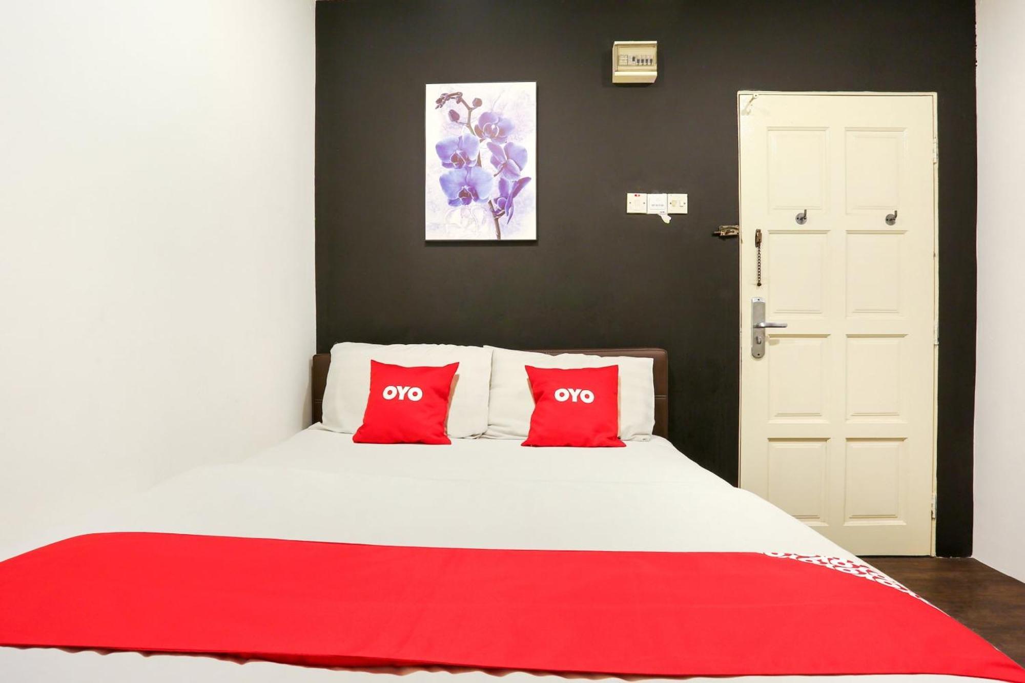 Oyo 90460 Hotel Kl2F Rest & Go Shah Alam Zewnętrze zdjęcie