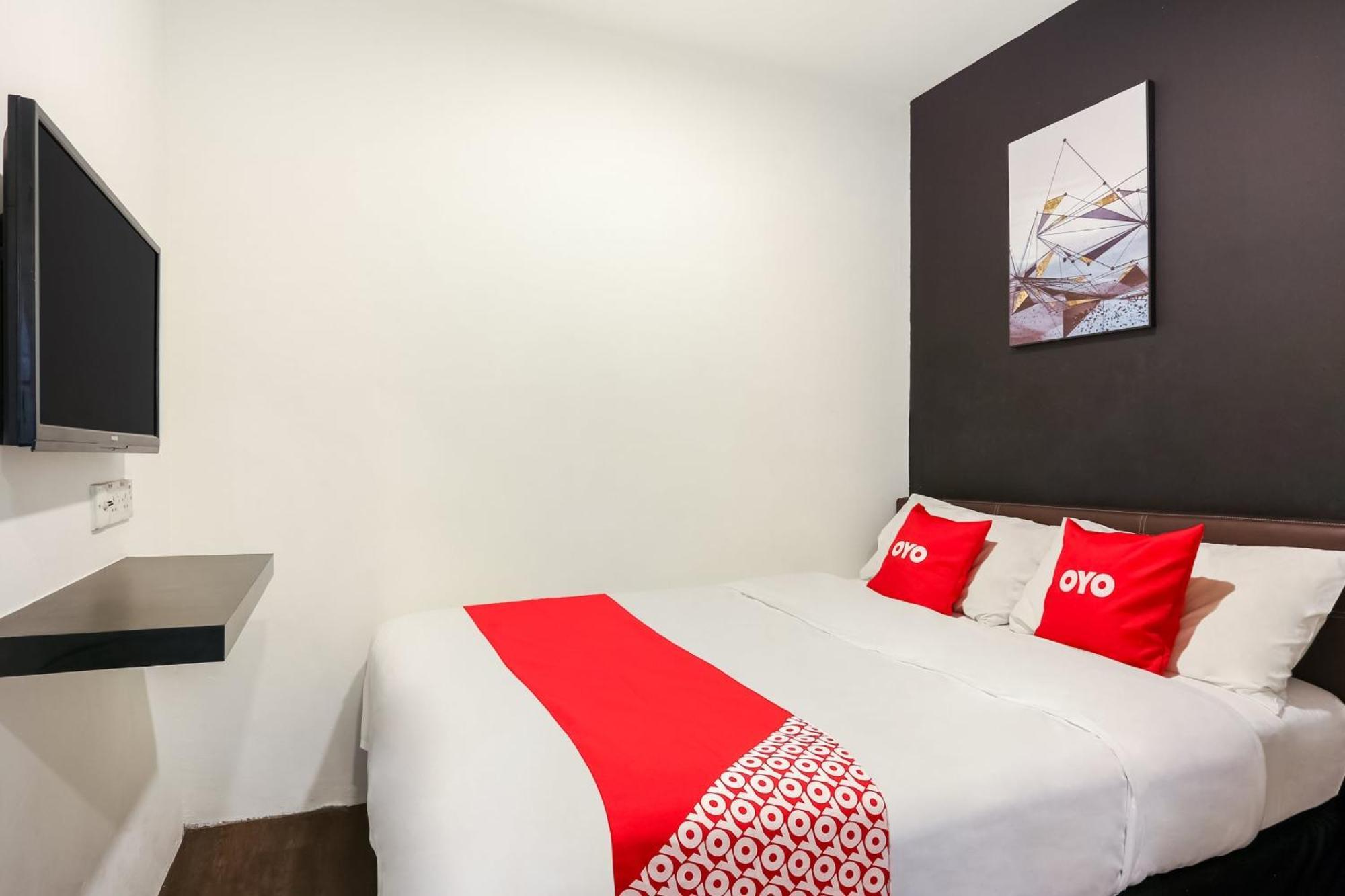 Oyo 90460 Hotel Kl2F Rest & Go Shah Alam Zewnętrze zdjęcie