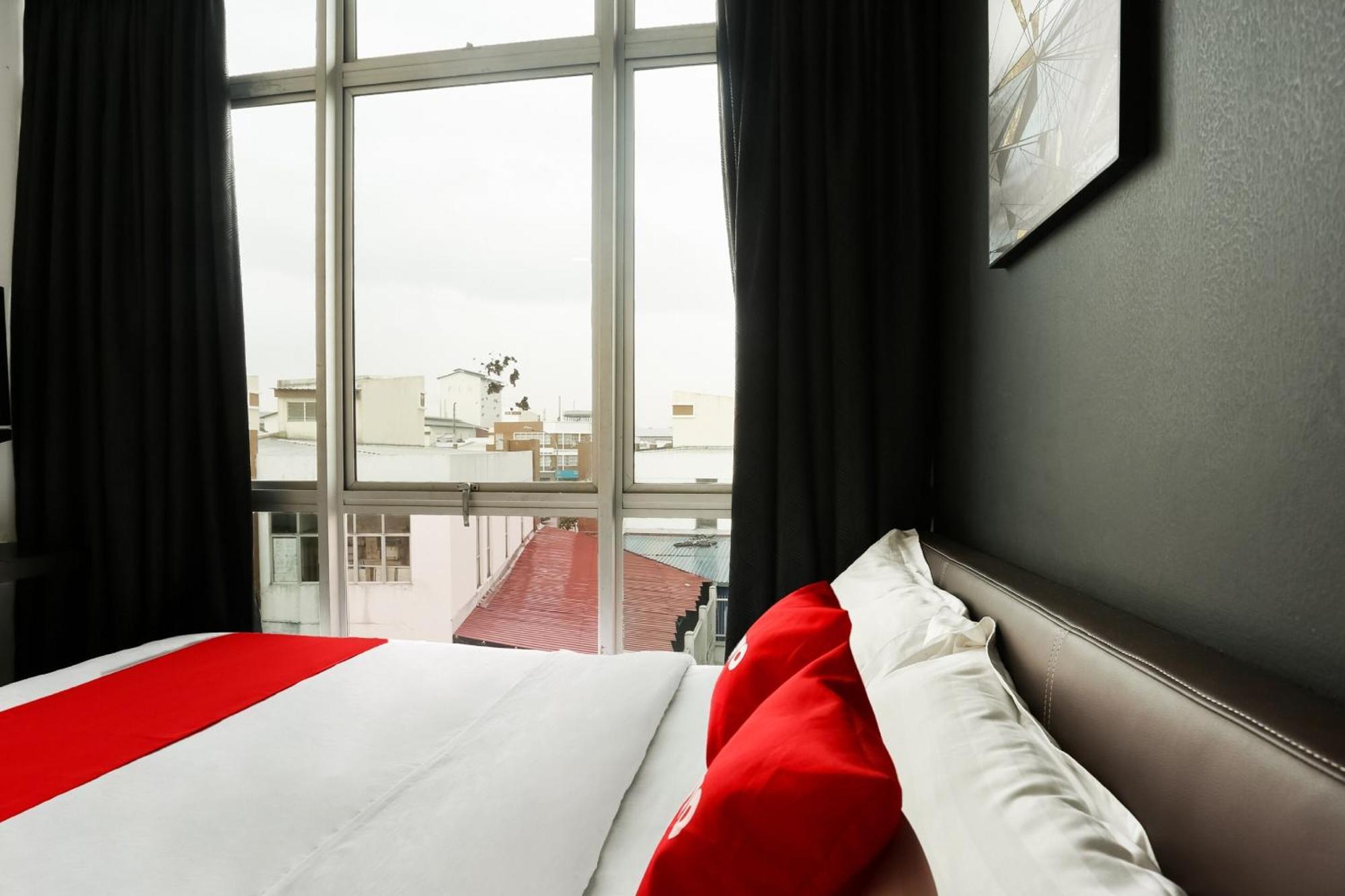 Oyo 90460 Hotel Kl2F Rest & Go Shah Alam Zewnętrze zdjęcie