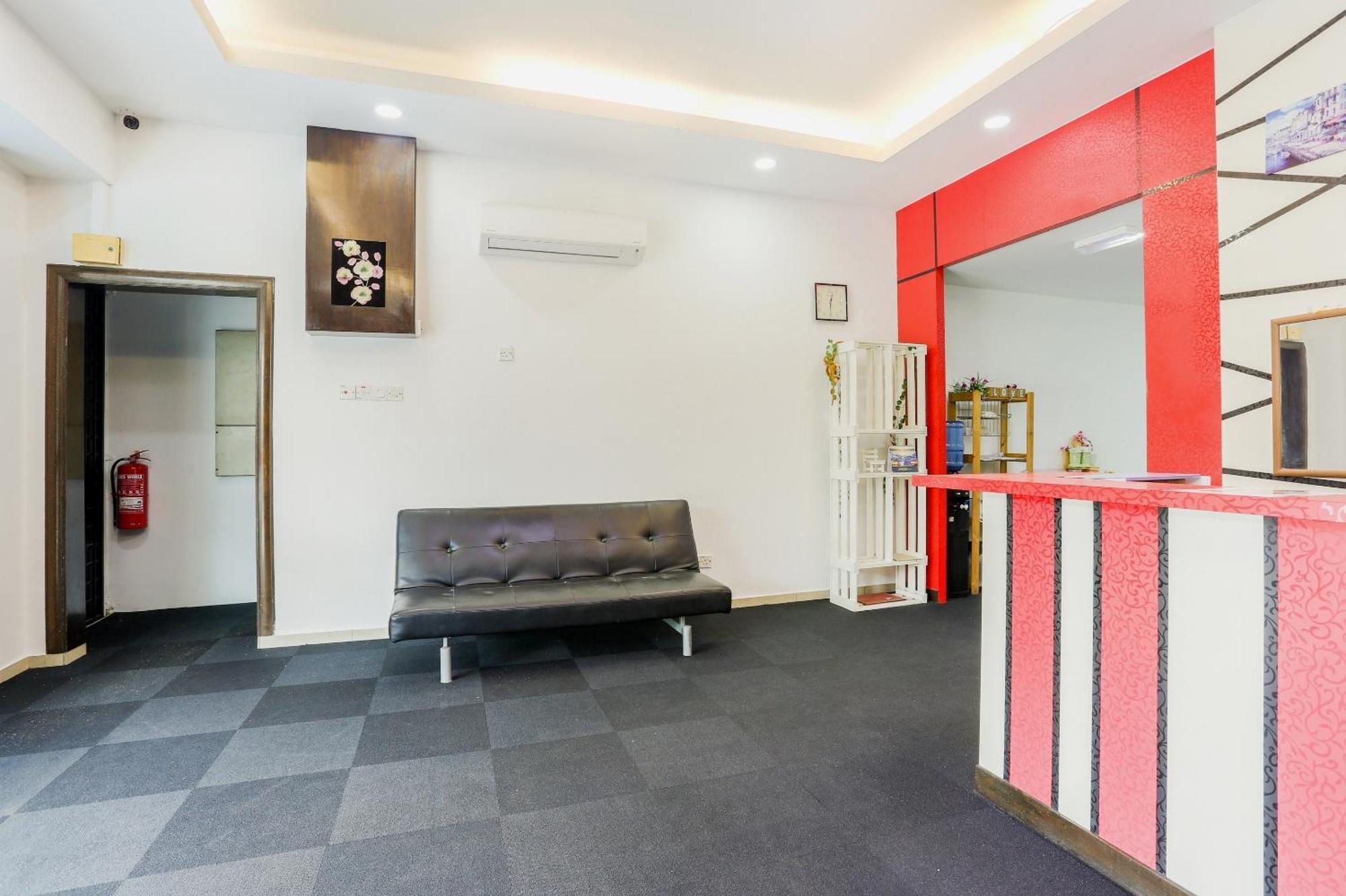 Oyo 90460 Hotel Kl2F Rest & Go Shah Alam Zewnętrze zdjęcie