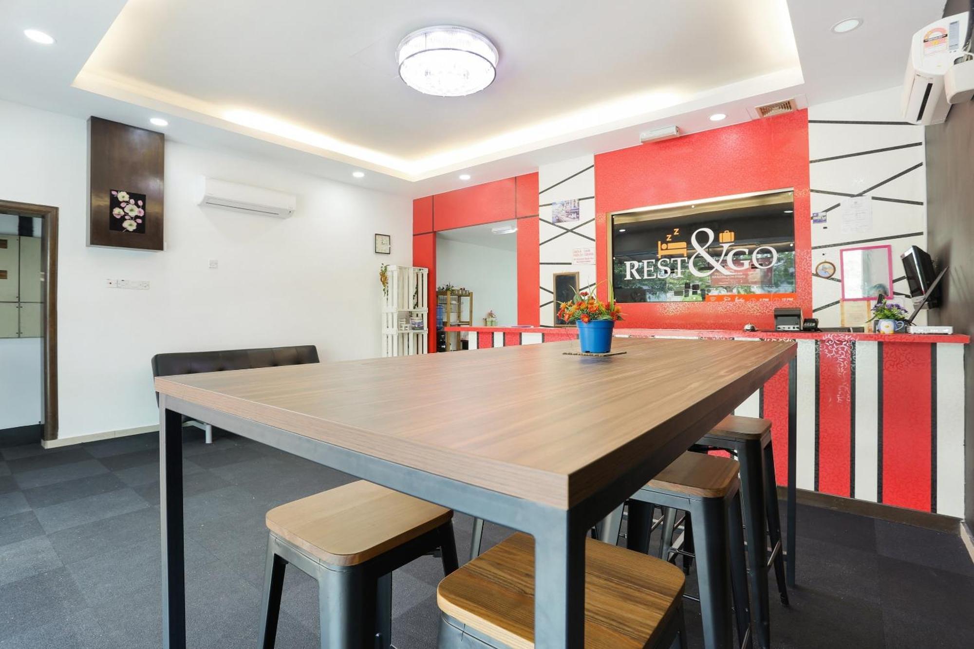 Oyo 90460 Hotel Kl2F Rest & Go Shah Alam Zewnętrze zdjęcie